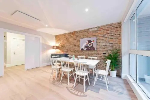 Temple Bar Crown Square Apartments — photo 2