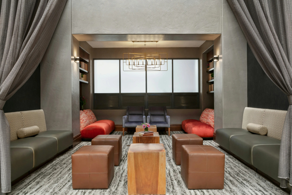 Embassy Suites by Hilton Los Angeles Downey, photo 4
