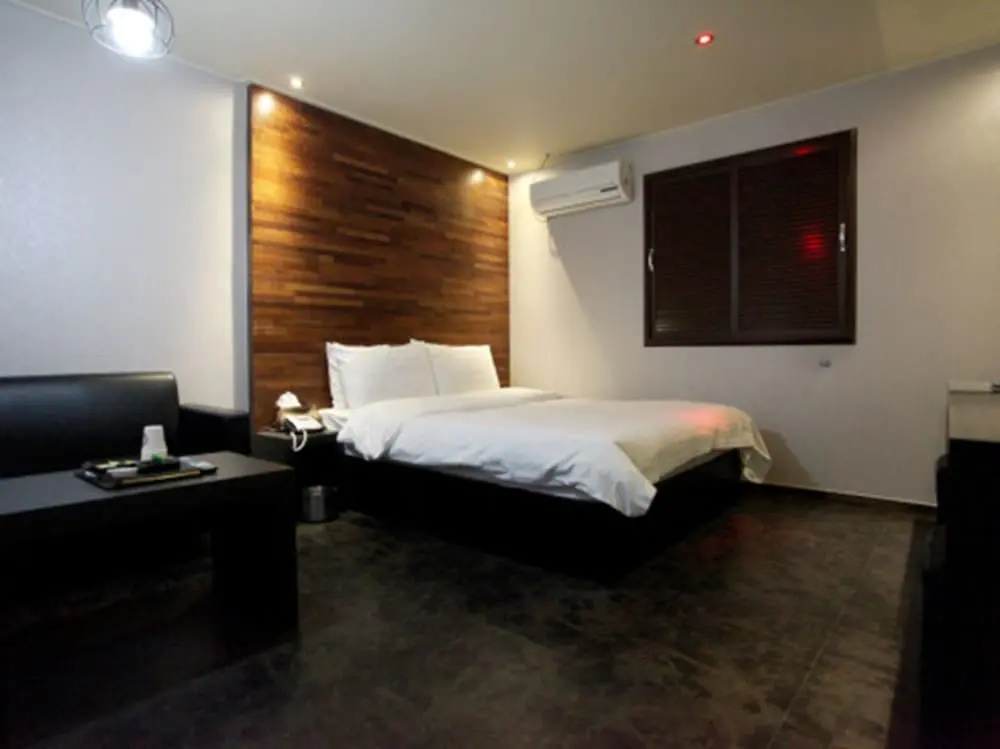 Gugi Hotel, photo 2
