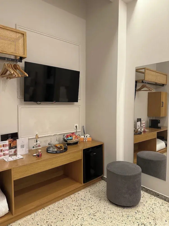 Belle Athenes - Luxury Rooms at Monastiraki Railway Station, photo 3