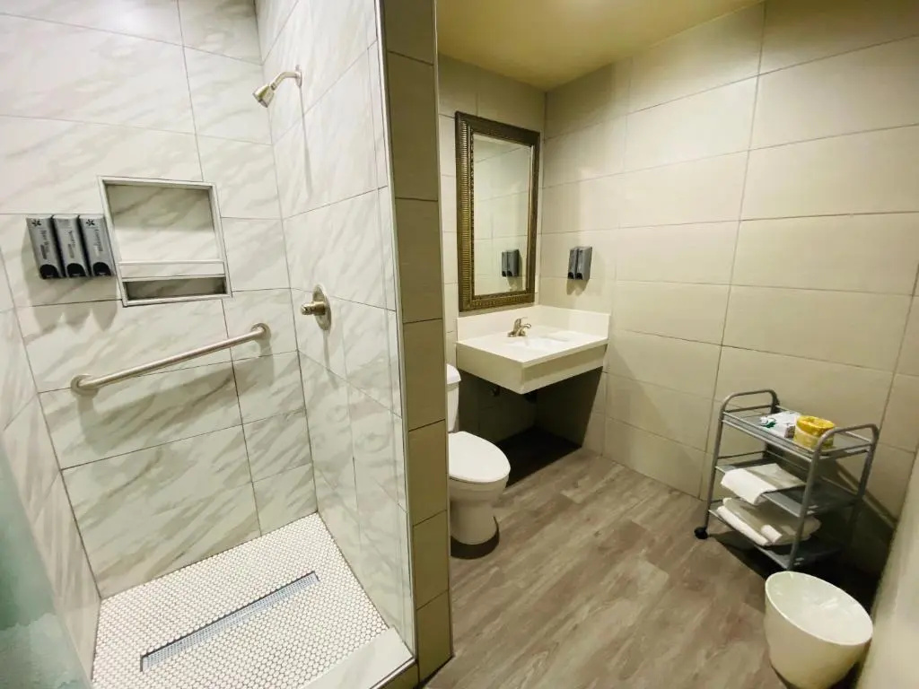 Le Blanc Inn & Suites — photo 8