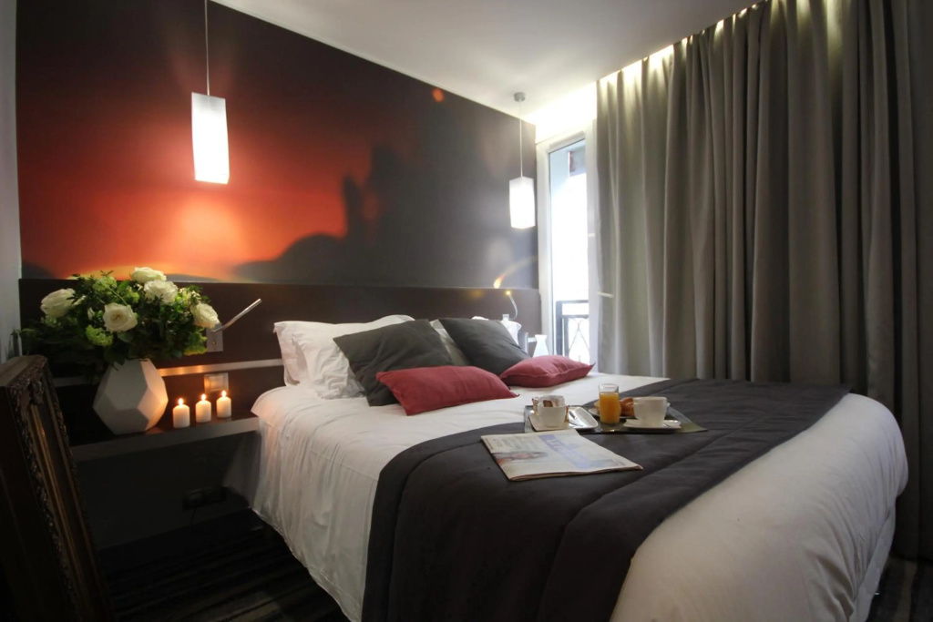 Hotel Lumières Montmartre Paris — photo 4
