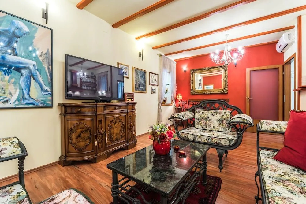 Emperor's Suites, photo 4
