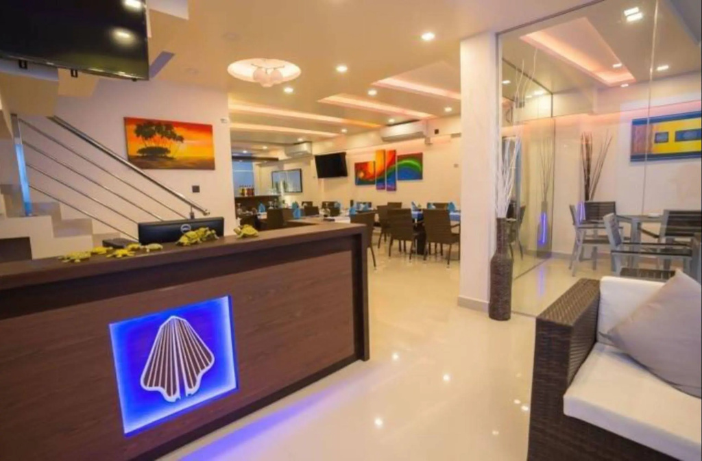 The White Harp Beach Hotel, photo 2