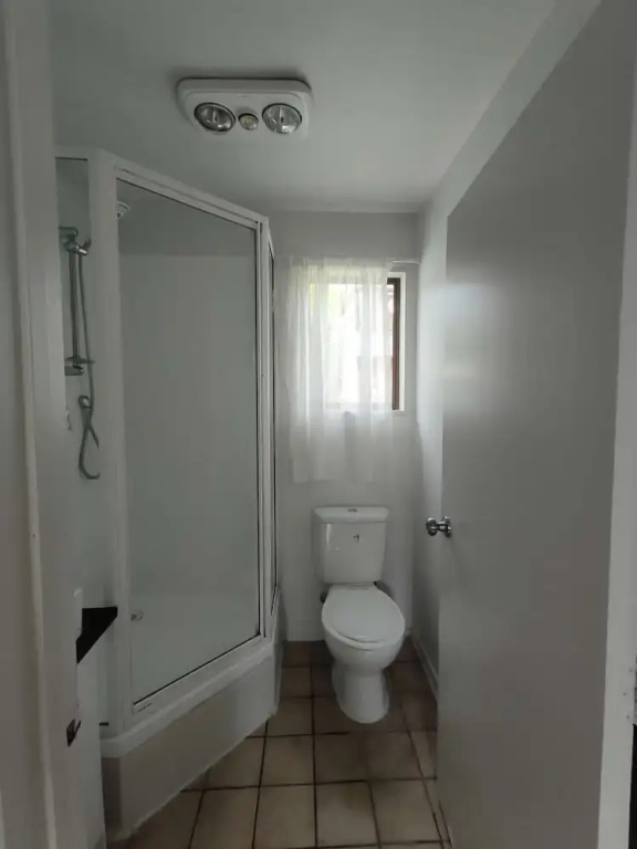 4 double and 2 Sofa Beds in 2 Bedroom — photo 8