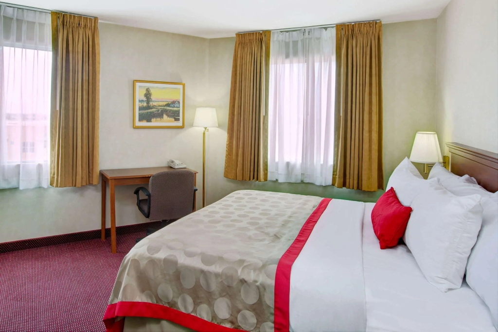 Ramada by Wyndham Hawthorne LAX / LA Stadium — photo 7