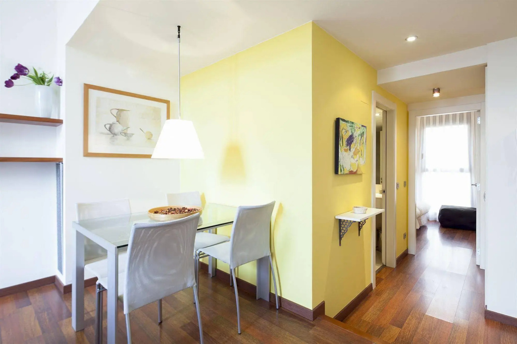 Inside Barcelona Apartments Mercat, photo 3