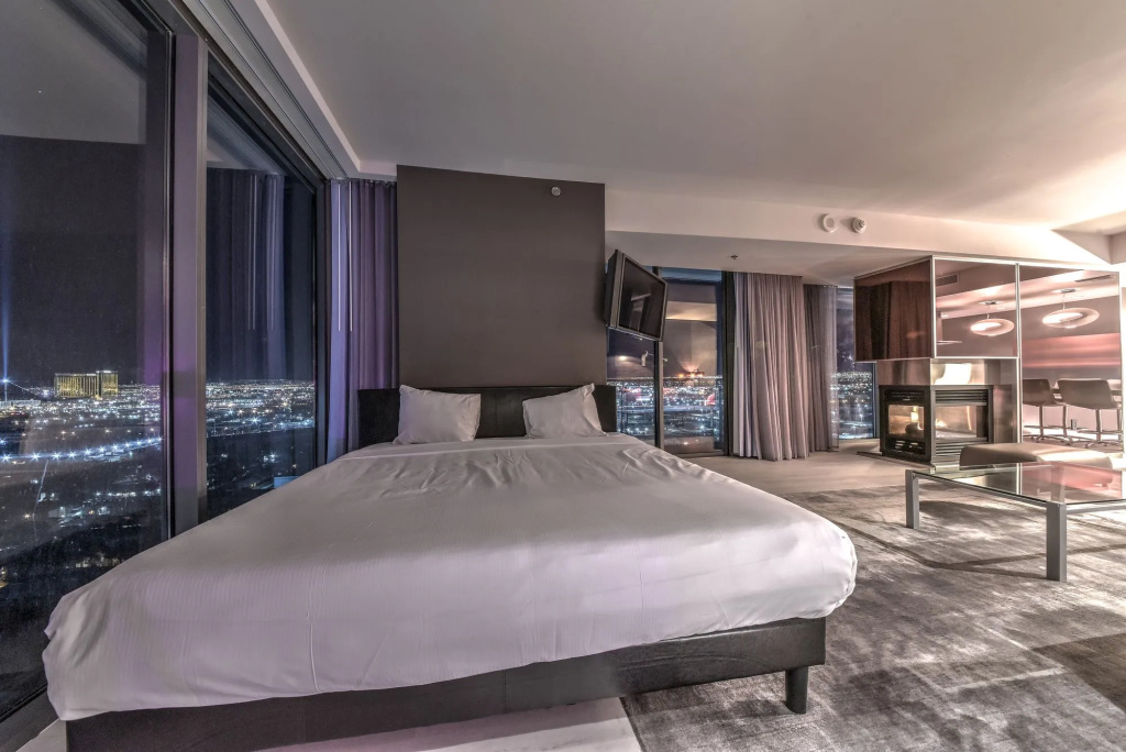 StripViewSuites at Palms Place, photo 5