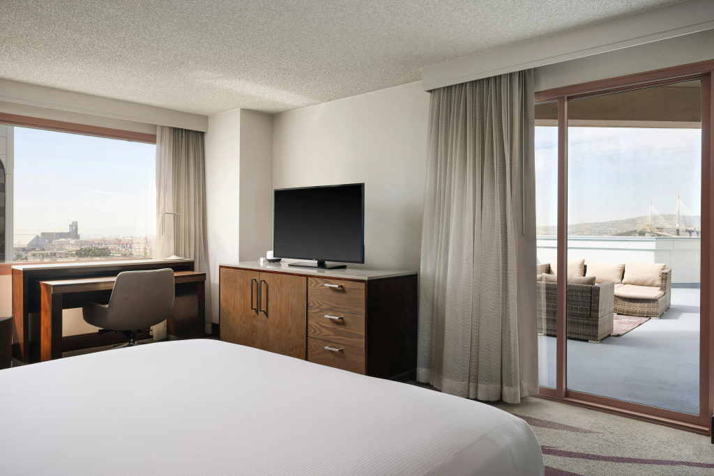 Hilton Long Beach Hotel — photo 7