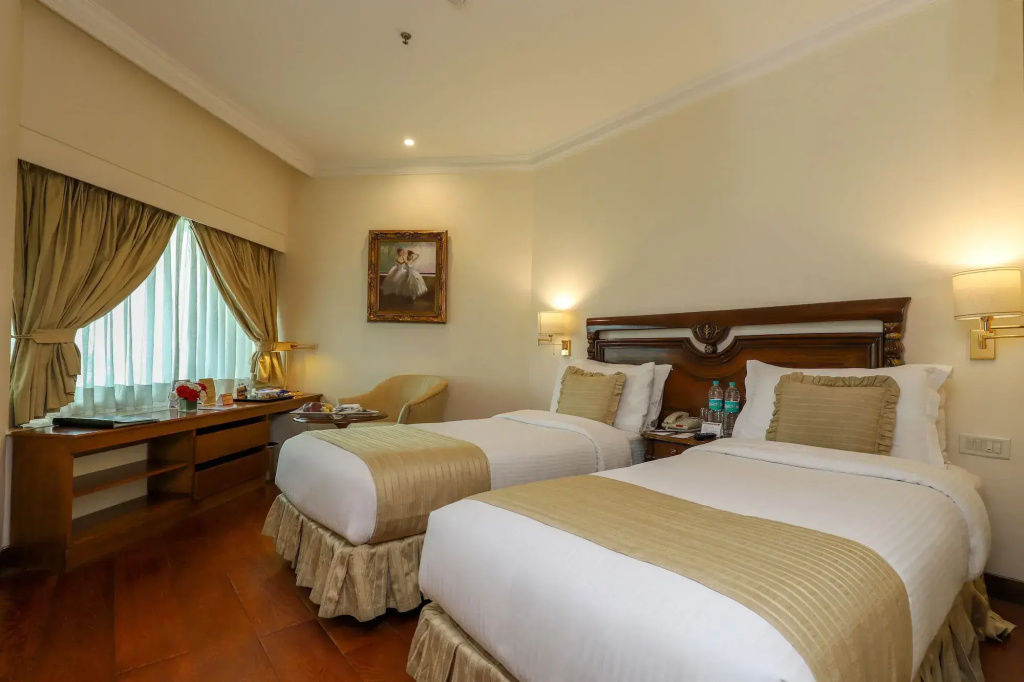Hotel The Royal Plaza, photo 5