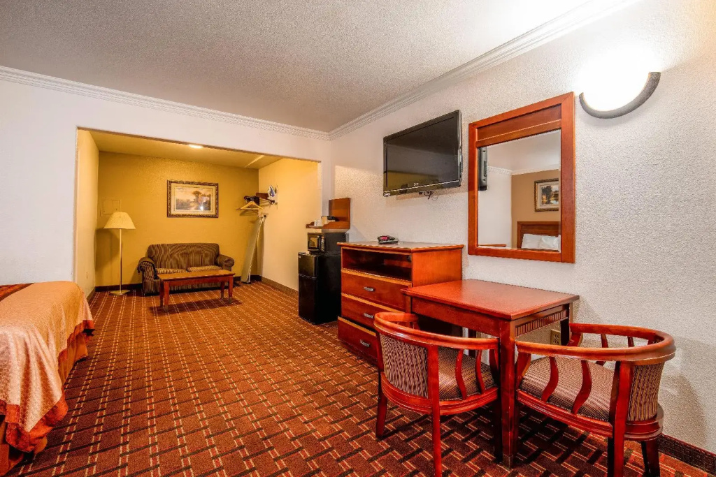 Regency Inn & Suites, photo 3