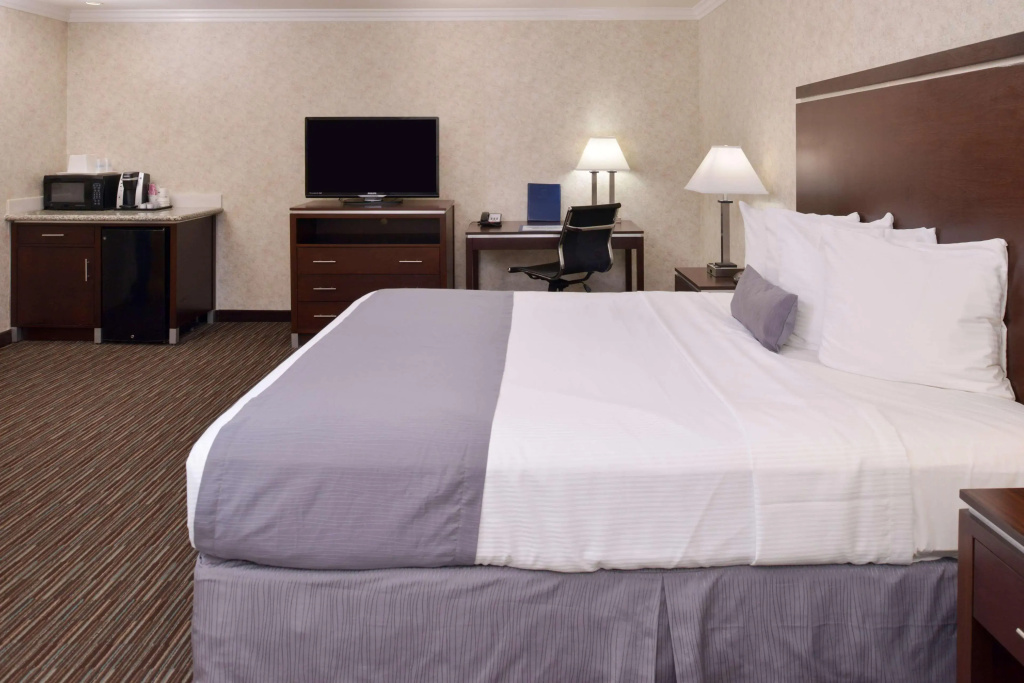 Best Western Redondo Beach Galleria Hotel - Beach City LA — photo 5
