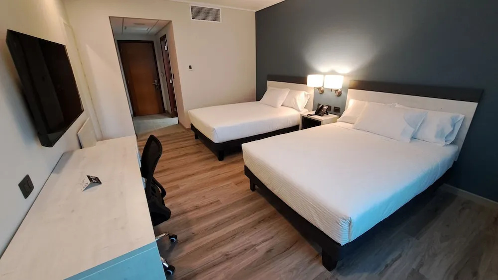 Hotel Diego de Almagro Pudahuel Aeropuerto, photo 2