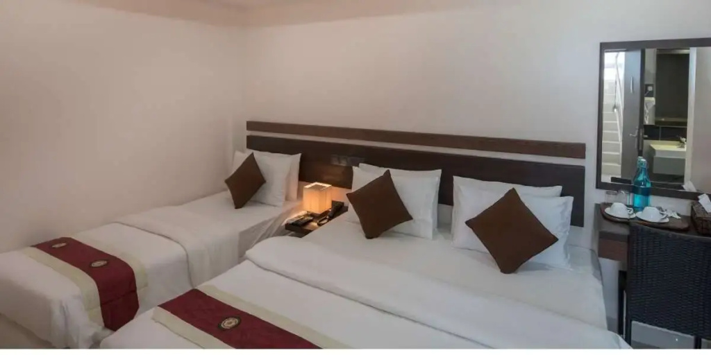 The White Harp Beach Hotel — photo 8