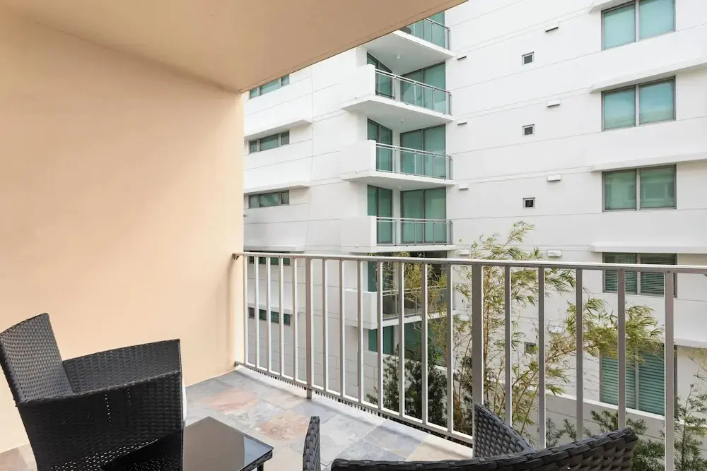 Bay Harbor Sunset Apt 3B — photo 8