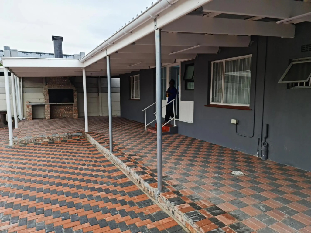 Hasate Guest House 10 Florence street Oakdale Belliville 7530 cape town south African