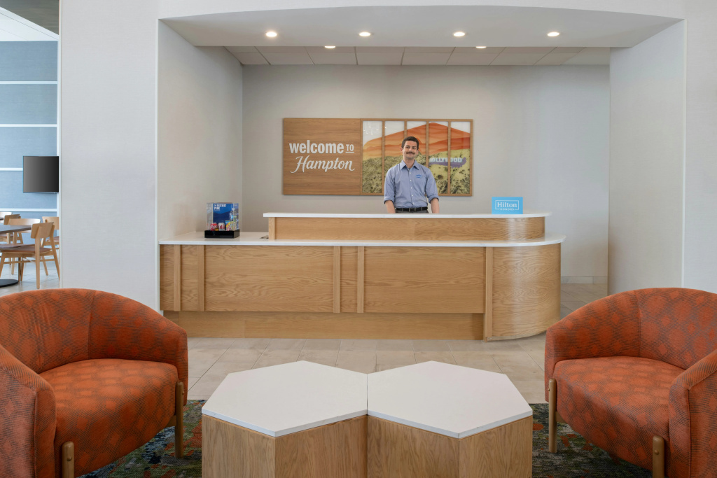 Hampton Inn by Hilton North Hollywood — photo 2