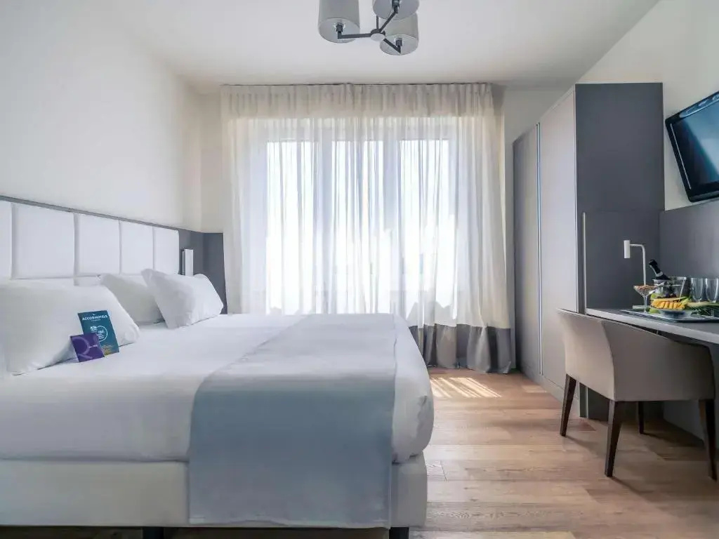 Mercure Milano Solari Hotel — photo 2