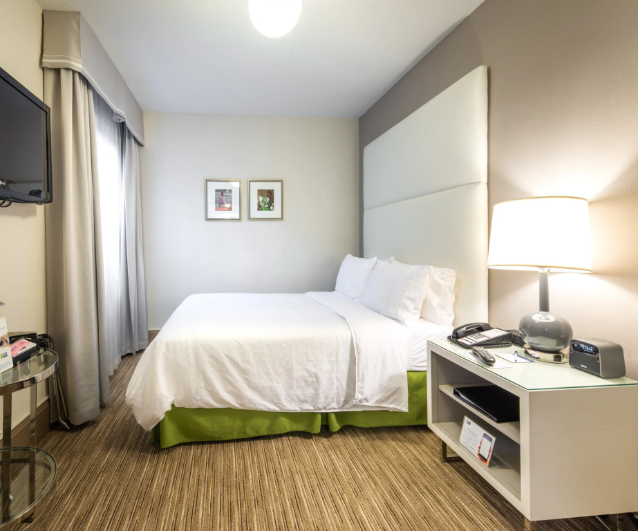 Holiday Inn Express Chicago - Magnificent Mile by IHG — photo 5