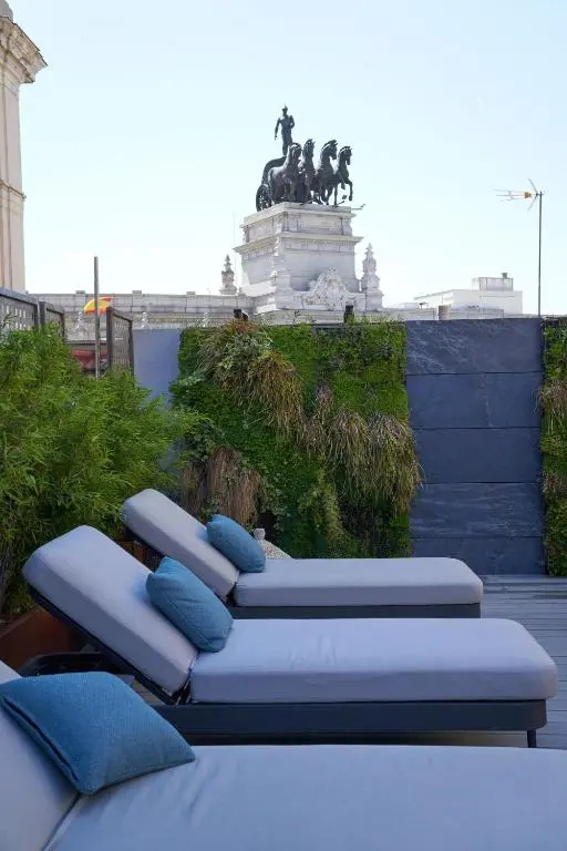 The Hotel Regina, photo 2