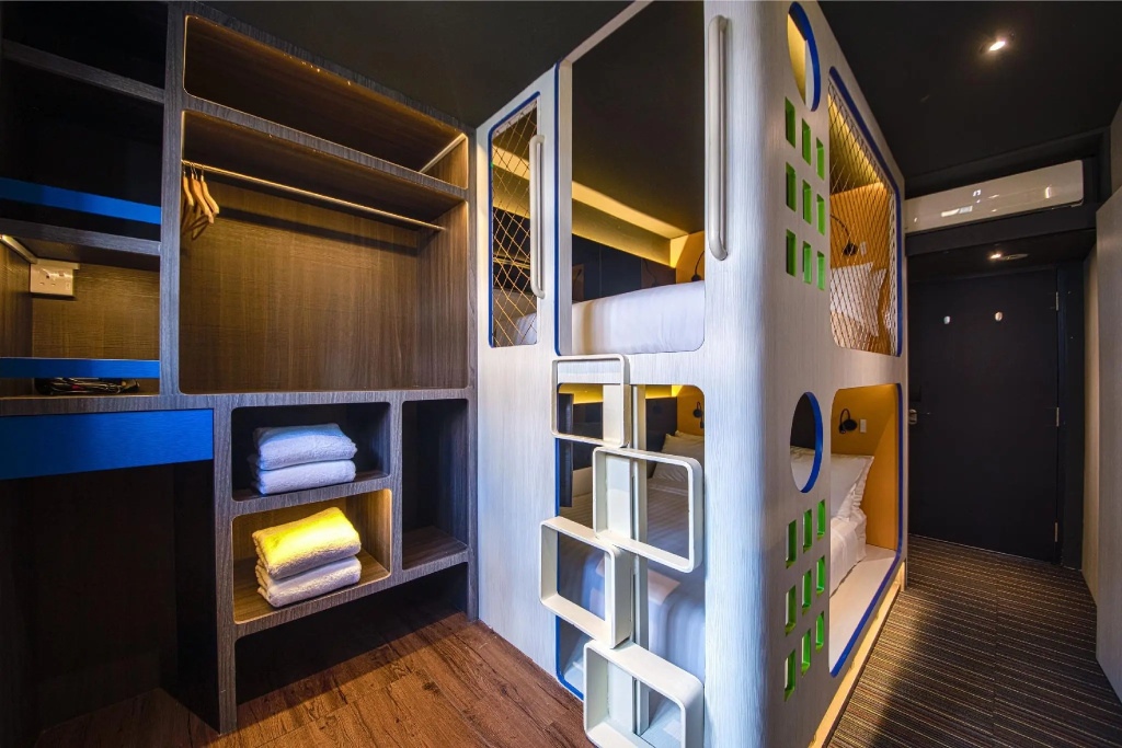 CUBE Family Boutique Capsule Hotel — photo 3
