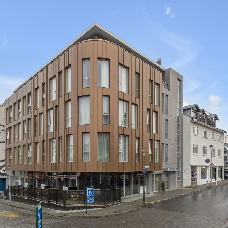 Máni Apartments