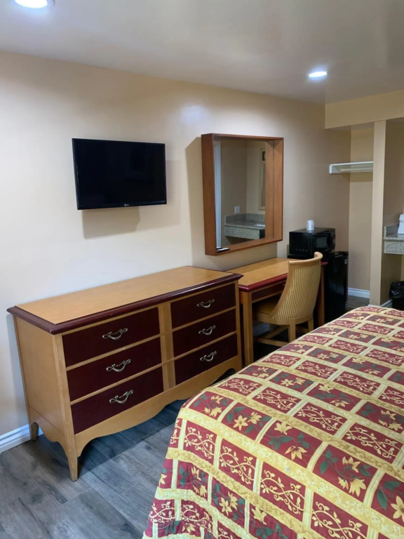 Budget Inn San Gabriel — photo 4