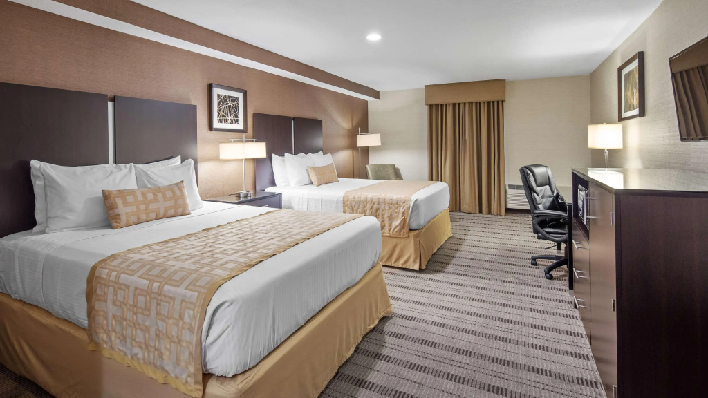 Best Western Pasadena Royale Inn & Suites — photo 4