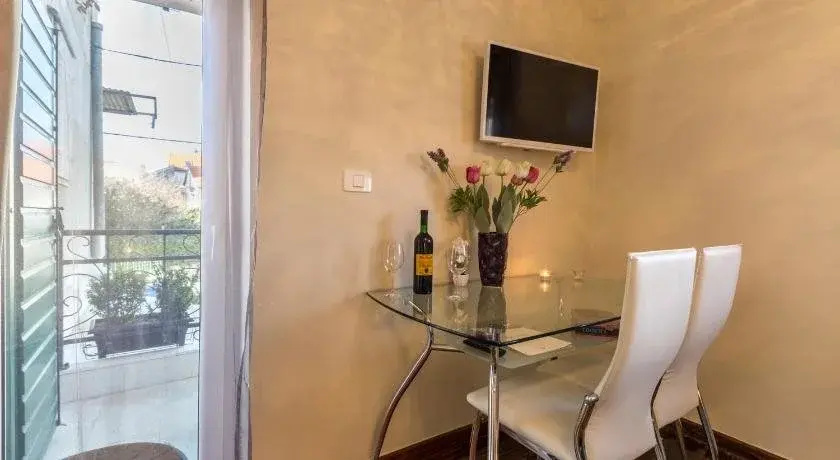 Split Inn Apartments and Rooms - Apartment Vicko (PID: 5), photo 3