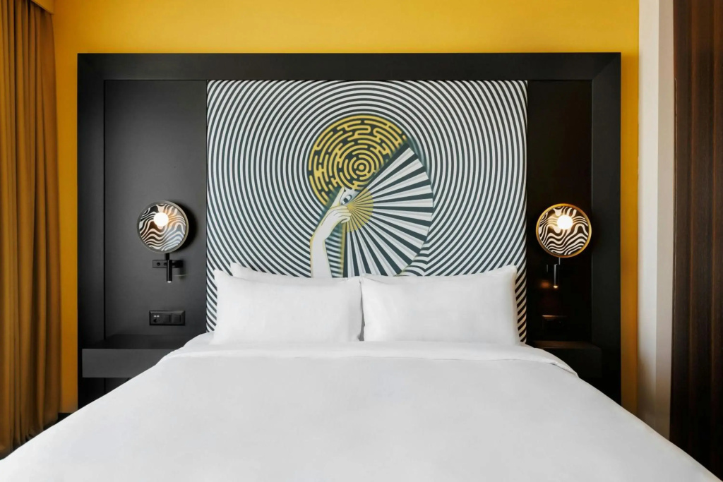 Renaissance Zürich Tower Hotel, photo 3
