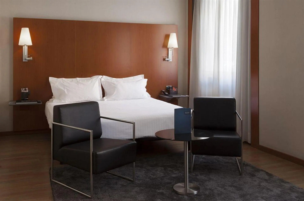 AC Hotel Los Vascos by Marriott, photo 4