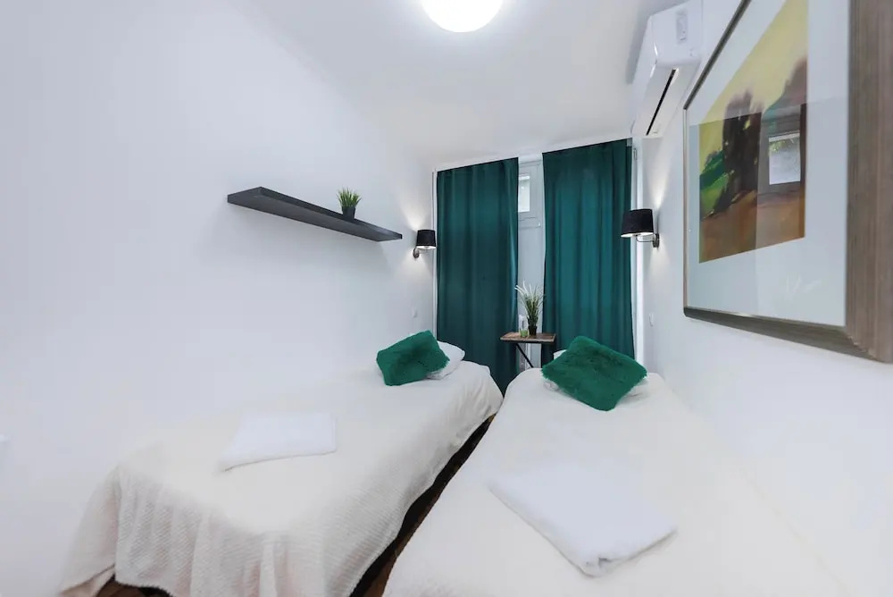 UNIT Short Rent Apartment by Warsaw Metro Station — photo 4