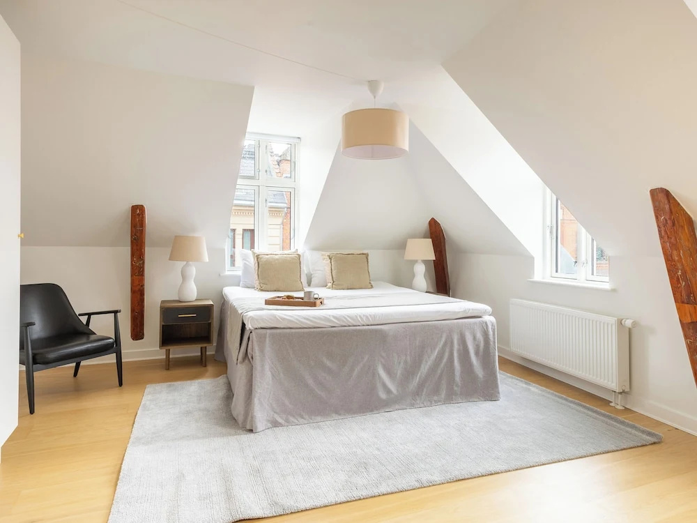 Leaves 6 - 2 Bdr Apt With Shared Roof Terrace, photo 3