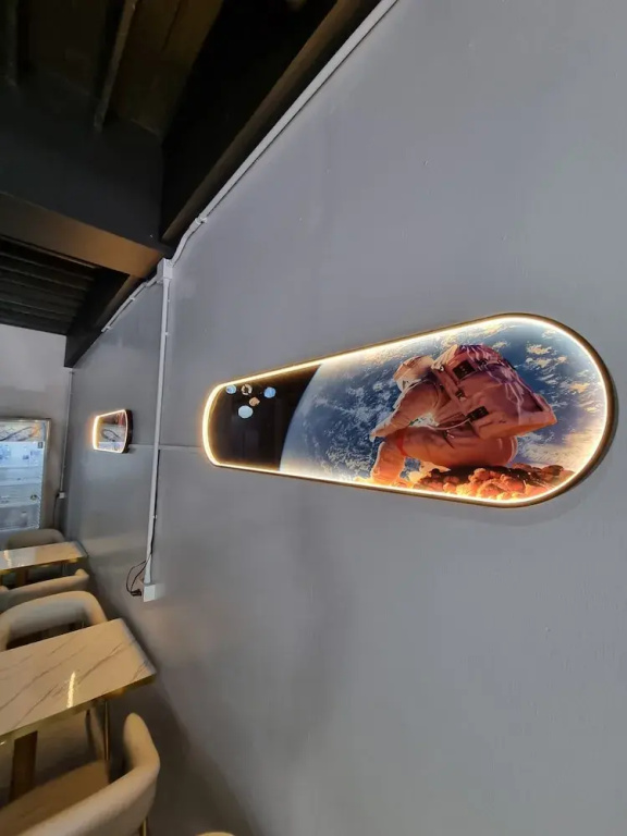 MET A Space Pod Phrom Phong, photo 4