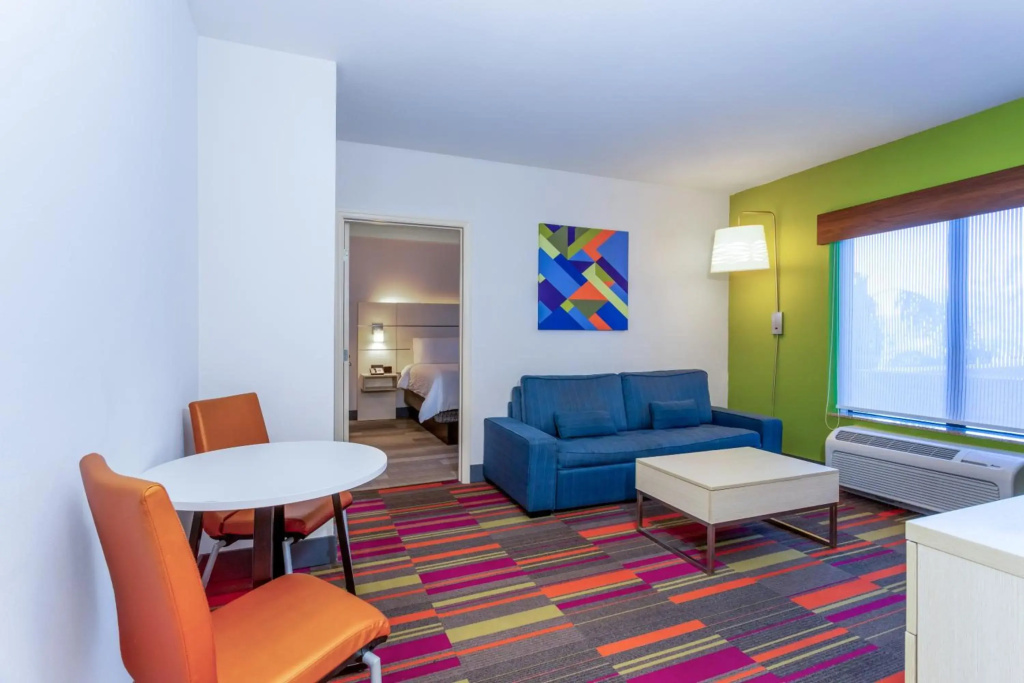 Holiday Inn Express & Suites, International Drive by IHG, photo 4