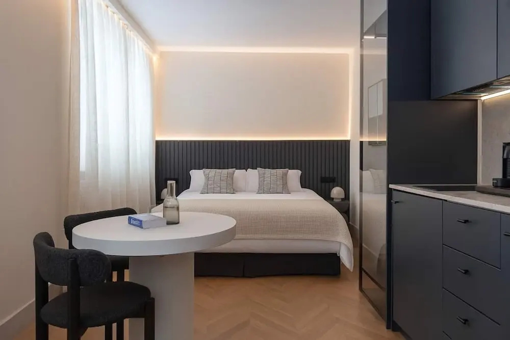 Pac Fico Deluxe King Suite Near Retiro — photo 6