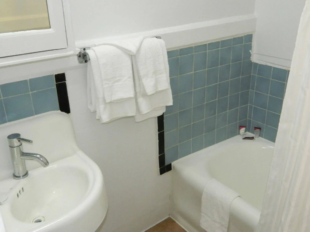 Admiral Hotel — photo 7