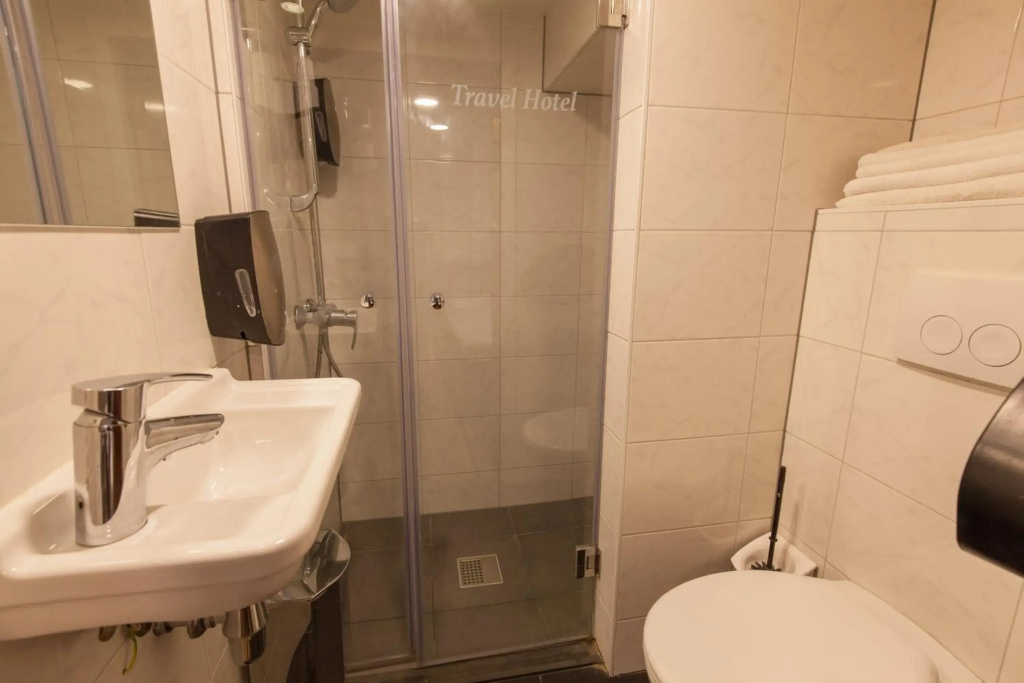 Travel Hotel Amsterdam — photo 8