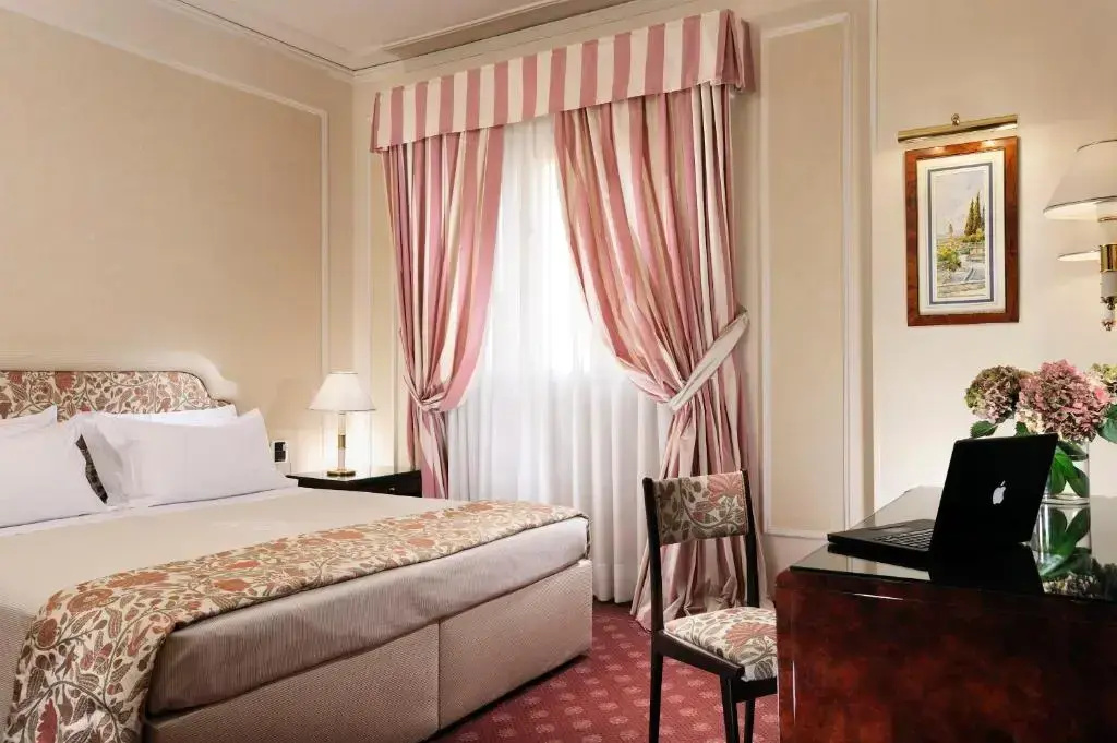 Hotel De La Ville — photo 4