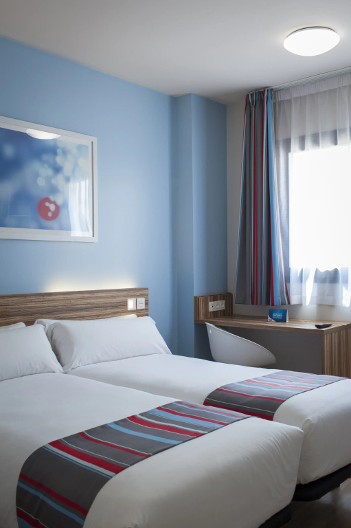 Travelodge Barcelona Poblenou — photo 6