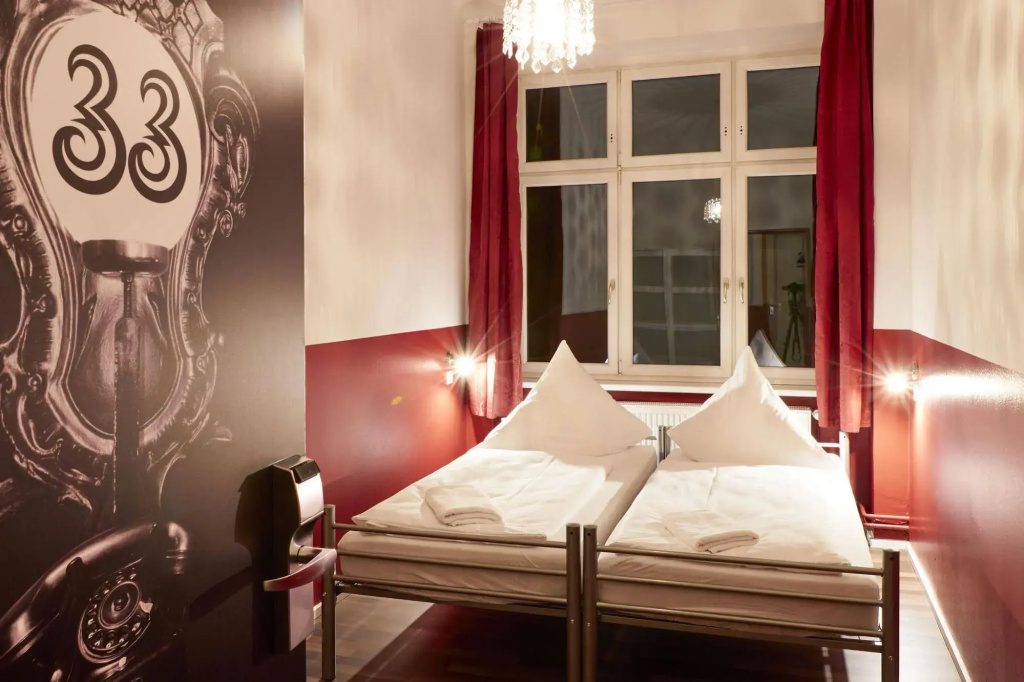 Ballhaus Berlin Hostel — photo 4