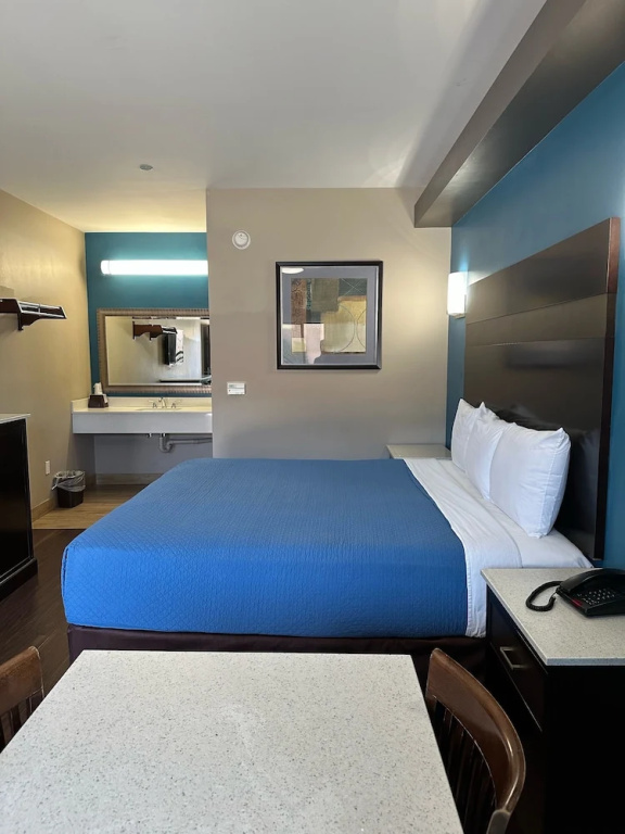 Crystal Palace Inn — photo 4