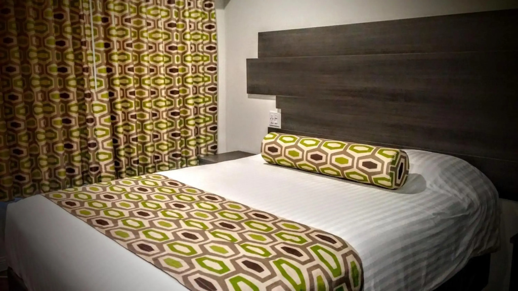 Jewel City Inn, photo 3