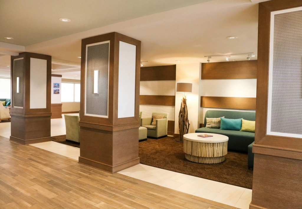 Courtyard by Marriott Nassau Downtown/Junkanoo Beach — photo 7