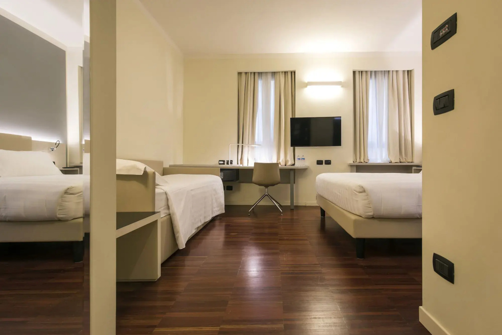 43 Station Hotel — photo 6