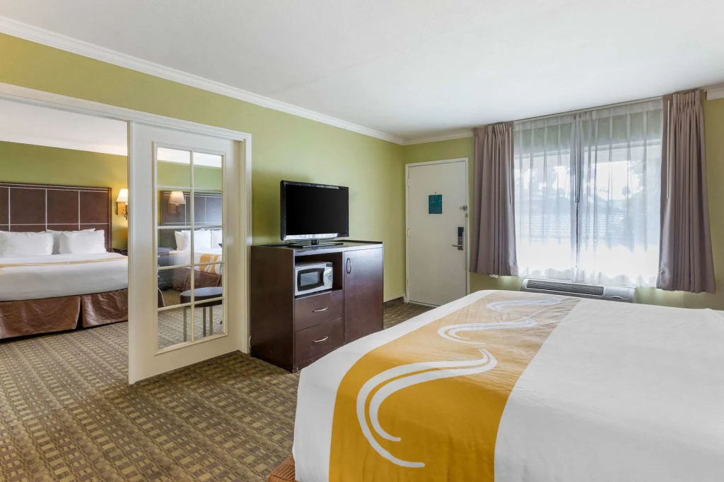 The Buena Park Hotel & Suites, photo 5