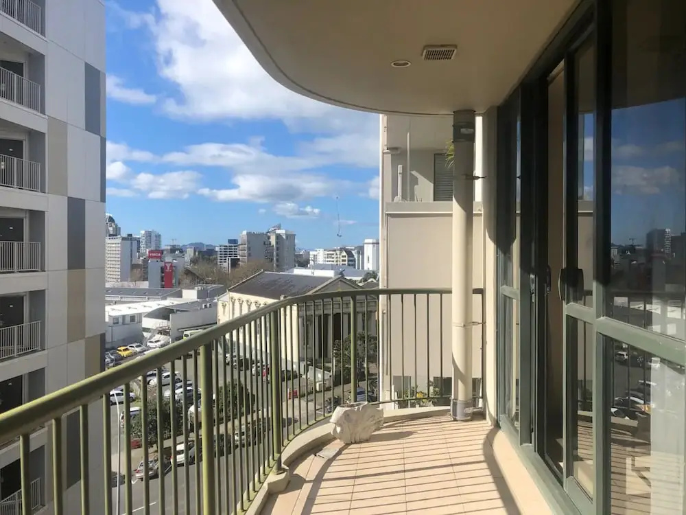 Spacious 2BR Near Westfield Newmarket — photo 6