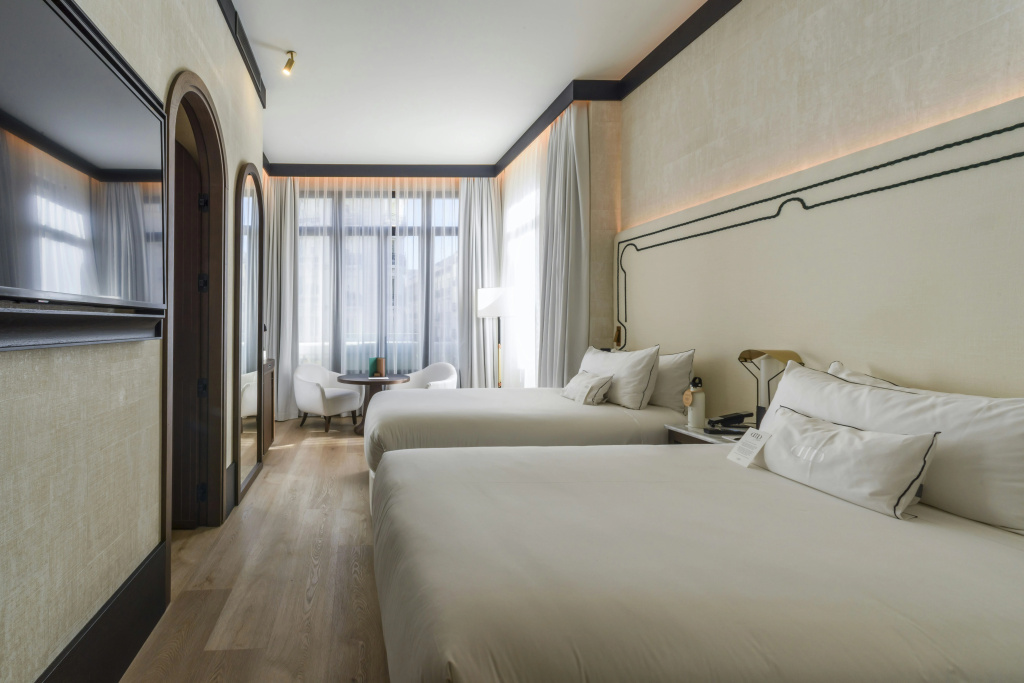 Hotel Montera Madrid, Curio Collection By Hilton, photo 3