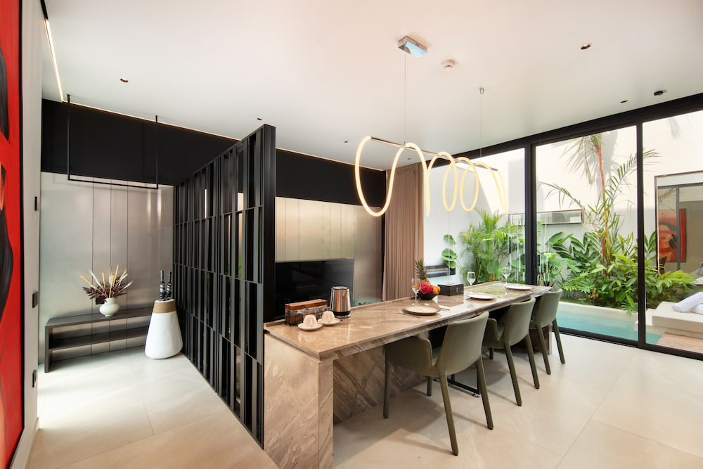 Echo Beach Villas 6 — photo 8