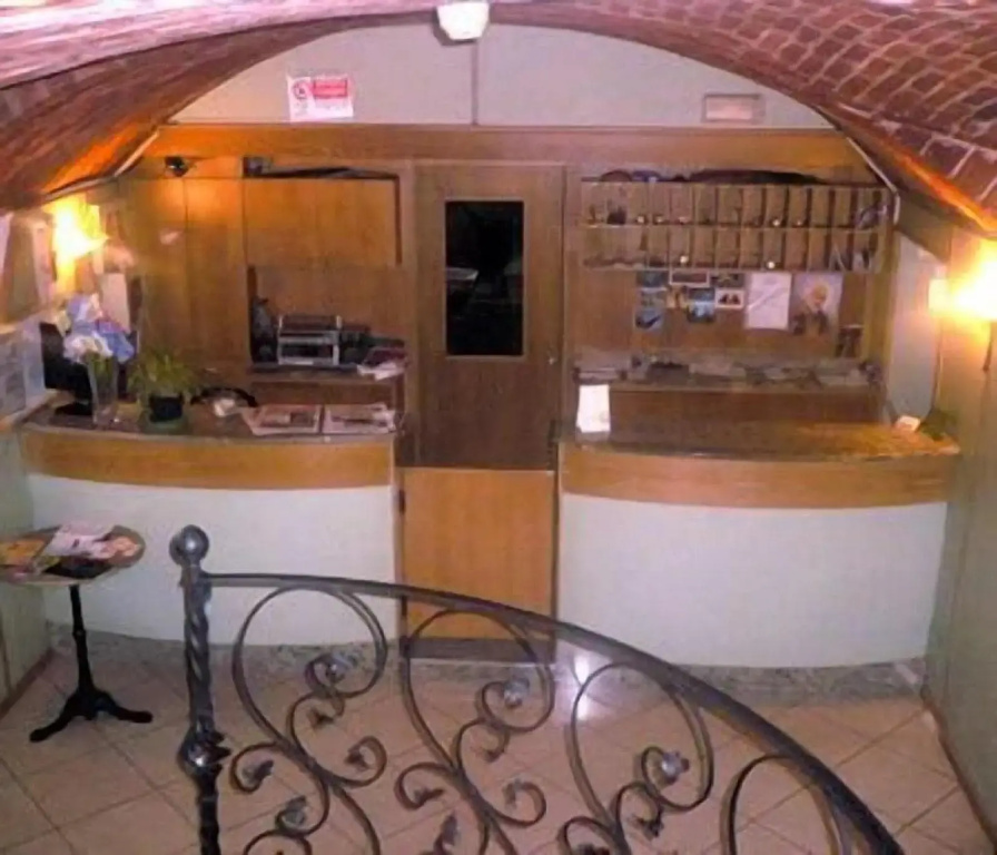 Hotel 2000 — photo 2